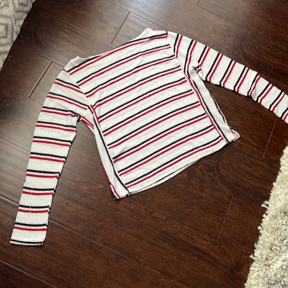 Socialite Stripe Knit Top - Picture 6 of 8